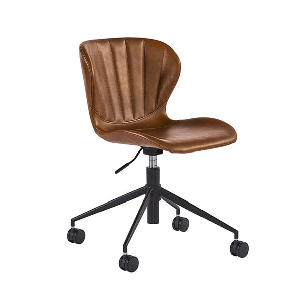 Chaise de bureau Anabelle, chaise pivotante à roulettes avec une assise en similicuir cognac avec son capitonnage en canaux verticaux pour un design élégant et charmant par Maillé Style (Érik Maillé)