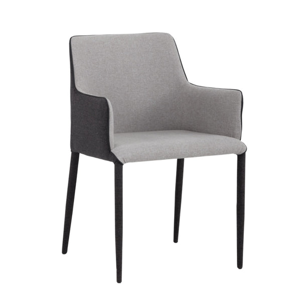 Fauteuil de salle à manger Irénée, chaise avec accoudoirs minimaliste, moderne et urbain avec son siège en tissu gris clair encastré par contraste avec un dossier et des pieds recouverts de tissu ardoise noire par Maillé Style (Érik Maillé)