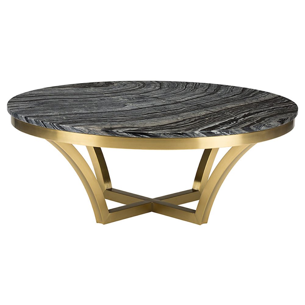 La table de salon AURORA reprend l'élégance d'un style classique avec son plateau rond en marbre noir et ses pieds dorés entrelacés par Maillé Style (Érik Maillé)