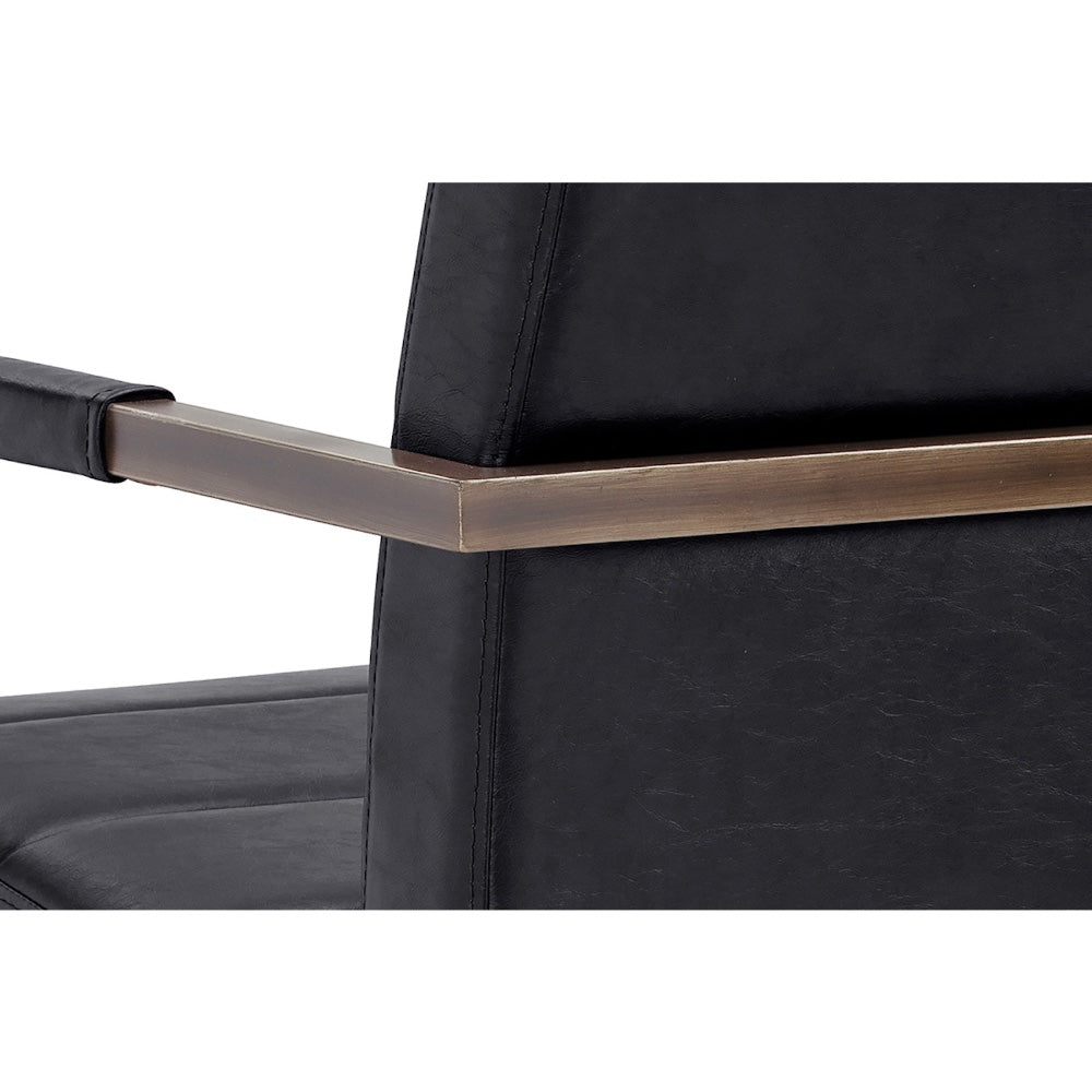 Chaise de salle à manger Boris, chaise avec accoudoirs à la structure en bronze rustique et à l'assise en cuir noir pour un design vintage, contemporain et masculin par Maillé Style (Érik Maillé)