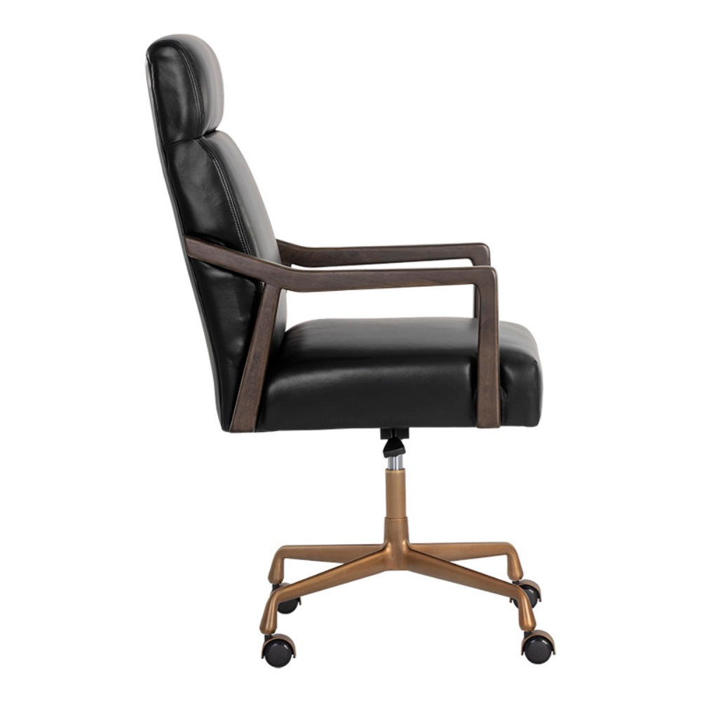 Chaise de bureau Colbert au design distingué grâce à son assise en cuir noir, ses accoudoirs en chêne et sa base en bronze par Maillé Style (Érik Maillé) 