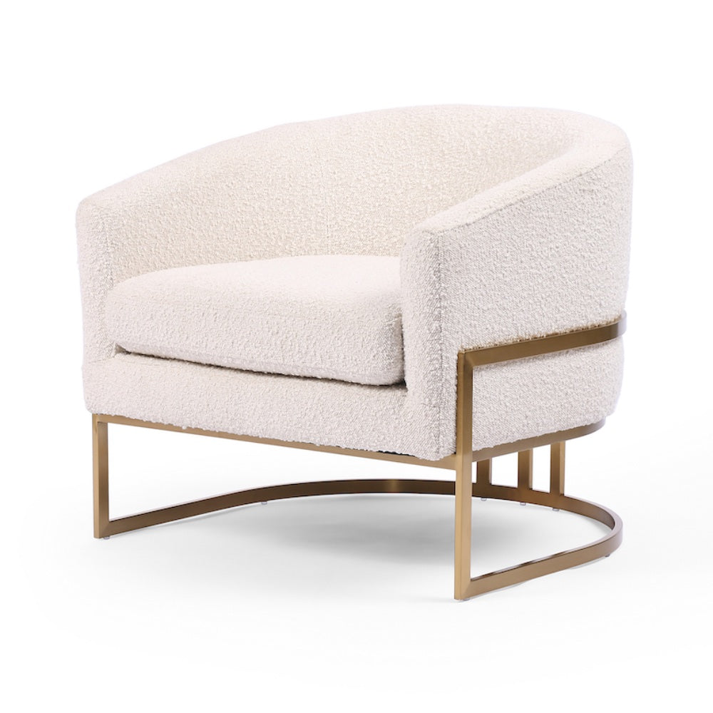 Chaise Colette, fauteuil en tissu blanc et structure en laiton par Maillé Style (Érik Maillé)