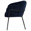 Confortable chaise de salle à manger Estrella avec un design raffiné par son velours bleu et son cadre noir mat par Maillé Style (Érik Maillé)