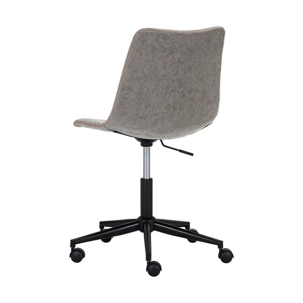 La chaise de bureau Henri, chaise simple et compacte en cuir gris antique avec coutures visibles pour un design Mid-Century par Maillé Style (Érik Maillé)