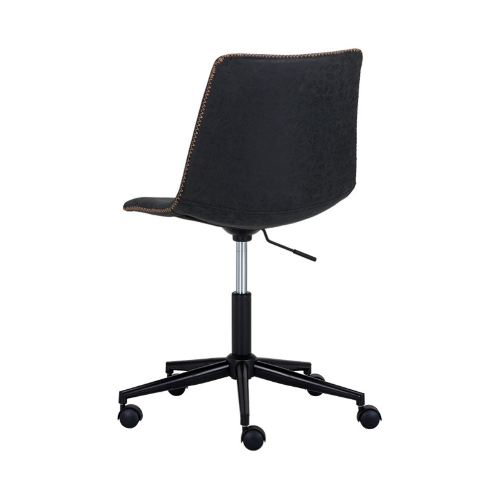 La chaise de bureau Henri, chaise simple et compacte en cuir noir antique avec coutures visibles pour un design Mid-Century par Maillé Style (Érik Maillé)