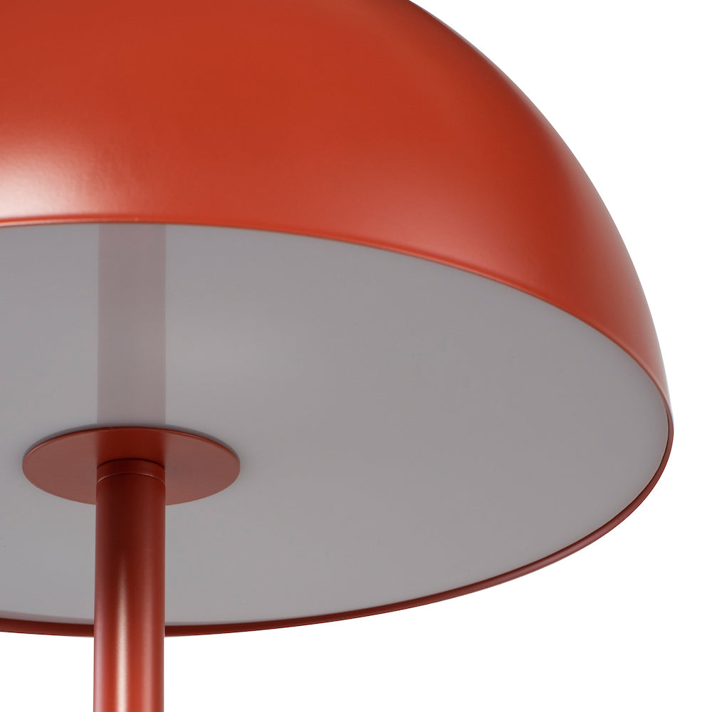 ROCIO, lampe sur table avec abat-jour en demi-sphère et au fini orange terra cotta par Maillé Style (Érik Maillé)