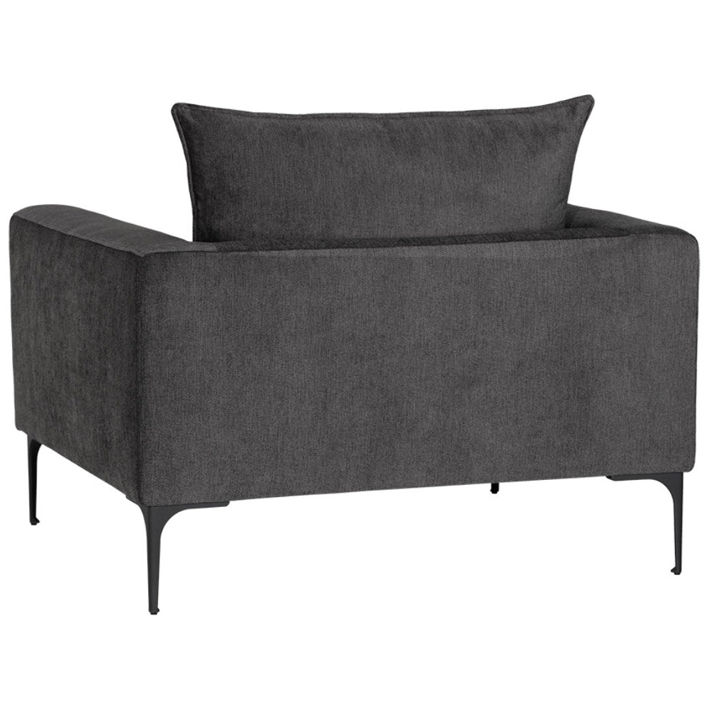 Chaise YAN, fauteuil alliant confort, style et élégance avec son large siège en tissu gris et ses pieds de métal noir par Maillé Style (Érik Maillé)